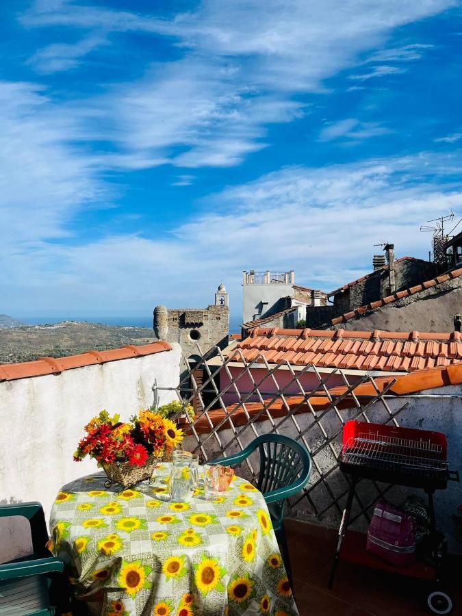 Ca' De Raffe' Apartment Lingueglietta Екстериор снимка